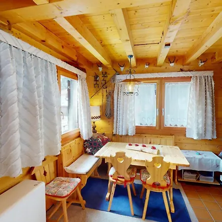 Lägenhet Haus Bachhues - Mit Balkon Und Bergsicht Blatten bei Naters