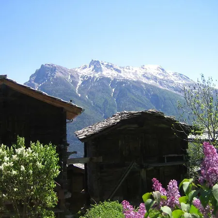 Haus Bachhues - Mit Balkon Und Bergsicht * Blatten bei Naters